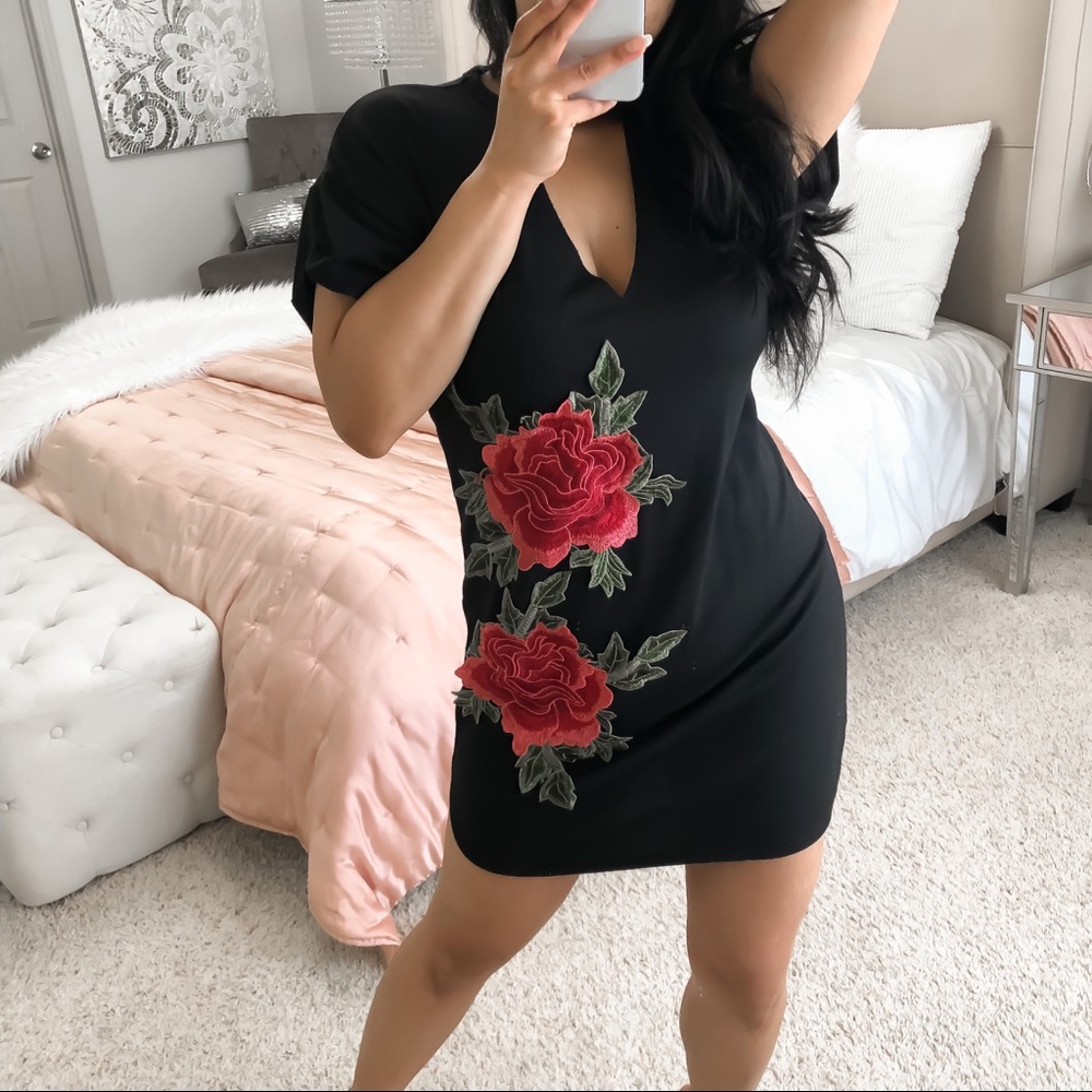 Floral Choker Neck short sleeve mini dress flower detail tee dress